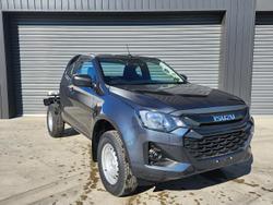 2025 Isuzu
D-MAX SX