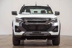2025 Isuzu
D-MAX X-TERRAIN