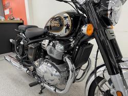 2025 Royal Enfield CLASSIC 650 Black