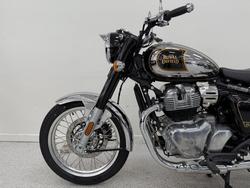 2025 Royal Enfield CLASSIC 650 Black