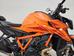 2024 Ktm 1390 SUPER DUKE R Orange