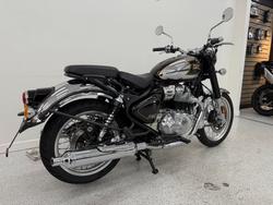 2025 Royal Enfield CLASSIC 650 Black