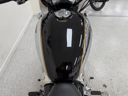 2025 Royal Enfield CLASSIC 650 Black