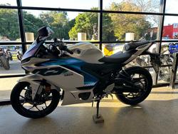 2025 Yamaha YZF-R3 WHITE