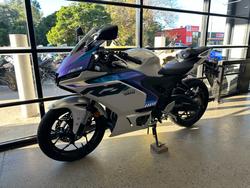 2025 Yamaha YZF-R3 WHITE