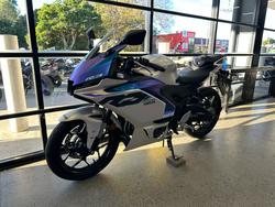 2025 Yamaha YZF-R3 WHITE