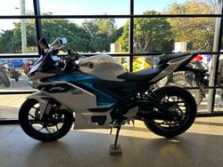 2025 Yamaha YZF-R3 WHITE