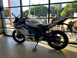 2025 Yamaha YZF-R3 WHITE