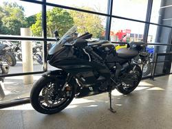 2025 Yamaha YZF-R7LA BLACK