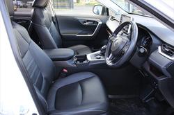 2019 Toyota RAV4 Cruiser MXAA52R White