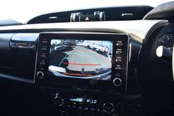 2021 Toyota
Hilux SR5