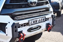 2021 Toyota
Hilux SR5