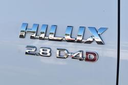 2021 Toyota
Hilux SR5
