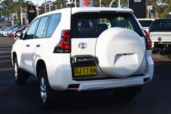 2023 Toyota
Landcruiser Prado GX