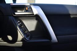2023 Toyota
Landcruiser Prado GX