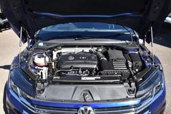 2017 Volkswagen
                Arteon 206TSI R-Line