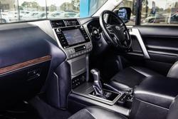 2020 Toyota
Landcruiser Prado VX