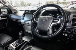 2020 Toyota
Landcruiser Prado VX