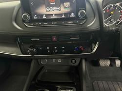 2025 Nissan
X-TRAIL ST