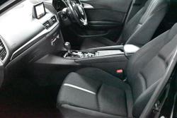 2018 Mazda
3 Maxx Sport