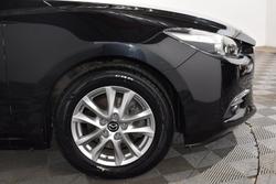 2018 Mazda
3 Maxx Sport