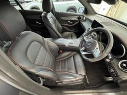 2021 Mercedes-Benz
GLC-Class GLC300