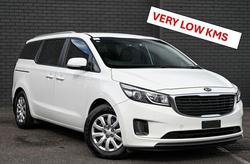 2017 Kia
                Carnival S