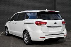 2017 Kia
                Carnival S