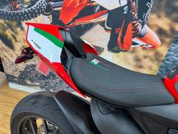 2023 DUCATI PANIGALE V2 BAYLISS 20TH ANNIV RED