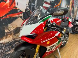 2023 DUCATI PANIGALE V2 BAYLISS 20TH ANNIV RED