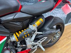 2023 DUCATI PANIGALE V2 BAYLISS 20TH ANNIV RED