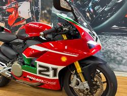2023 DUCATI PANIGALE V2 BAYLISS 20TH ANNIV RED