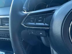 2020 Mazda
CX-9 Azami