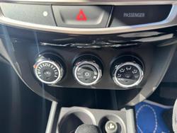 2016 Mitsubishi
ASX LS