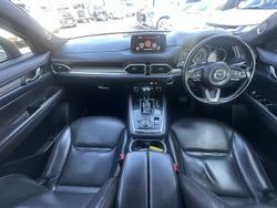 2018 Mazda
CX-8 Asaki