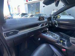 2018 Mazda
CX-8 Asaki