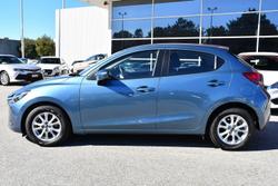 2016 Mazda
2 Maxx