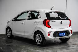 2017 Kia
Picanto S