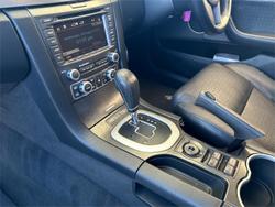 2009 Holden
                Calais V