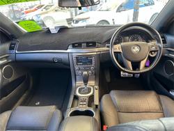 2009 Holden
                Calais V