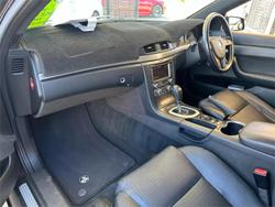 2009 Holden
                Calais V