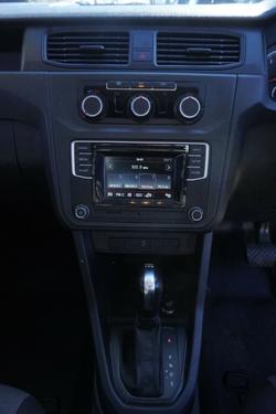 2016 Volkswagen
Caddy TSI220