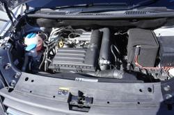 2016 Volkswagen
Caddy TSI220