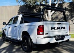 2021 RAM 1500 Express RamBox DS MY21 4X4 Dual Range Bright White
