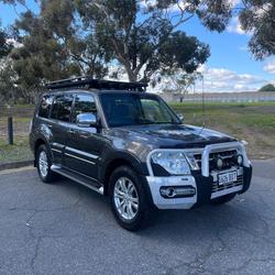 2017 Mitsubishi
Pajero Exceed