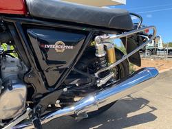 2022 Royal Enfield INTERCEPTOR 650 E5 CLASSIC CANYON RED