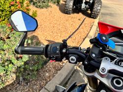 2015 Triumph STREET TRIPLE 660 Red