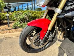 2015 Triumph STREET TRIPLE 660 Red