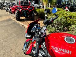 2015 Triumph STREET TRIPLE 660 Red