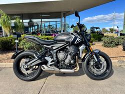 Triumph Trident 660